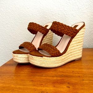 Straw Wedges